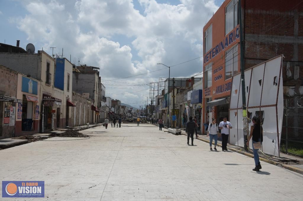 Gobierno de Zacapu, continua con rehabilitación de vialidades en el municipio
