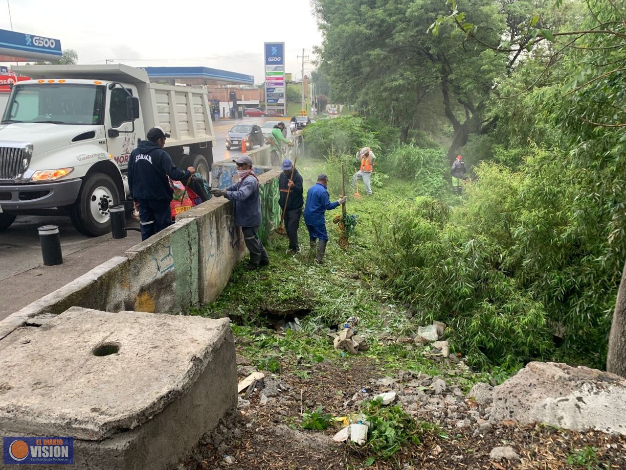 Gobierno de Morelia realizó jornada de limpieza en la colonia Tres Puentes