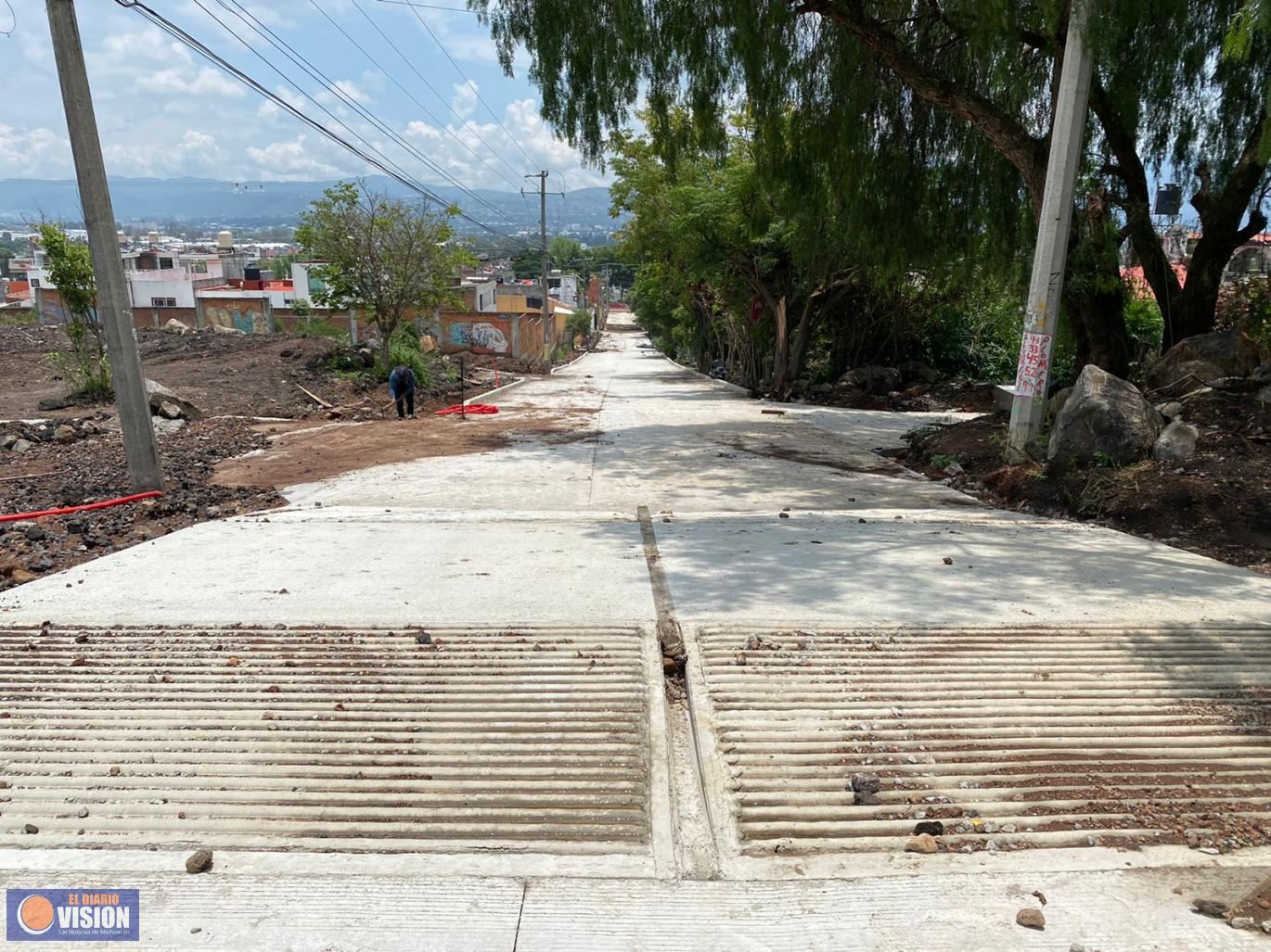 Gobierno de Morelia supervisa rehabilitación vial en col. Defensores de Puebla