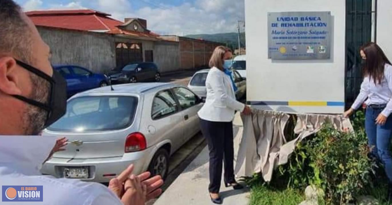 Edil de Zacapu, asistió a develacion de placa y entrega de ambulancia del Club Rotario