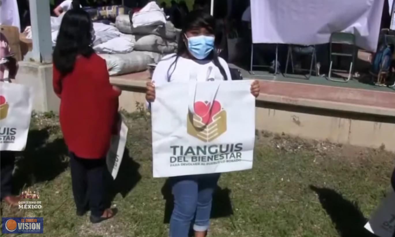 Gobierno presenta Tianguis del Bienestar; entregará mercancía decomisada a población pobre