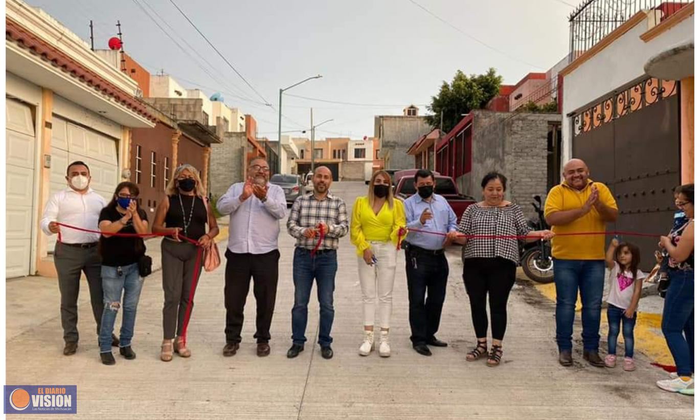 Eric Gaona García, inauguró una calle en el Fraccionamiento Cumbres del Campestre