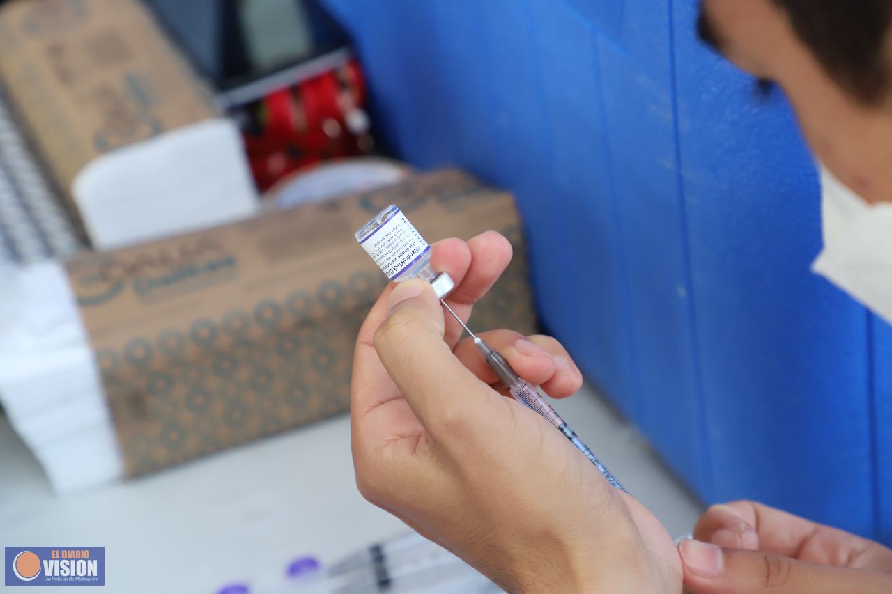 Importante, completar esquemas de vacunación para protegerse del COVID-19