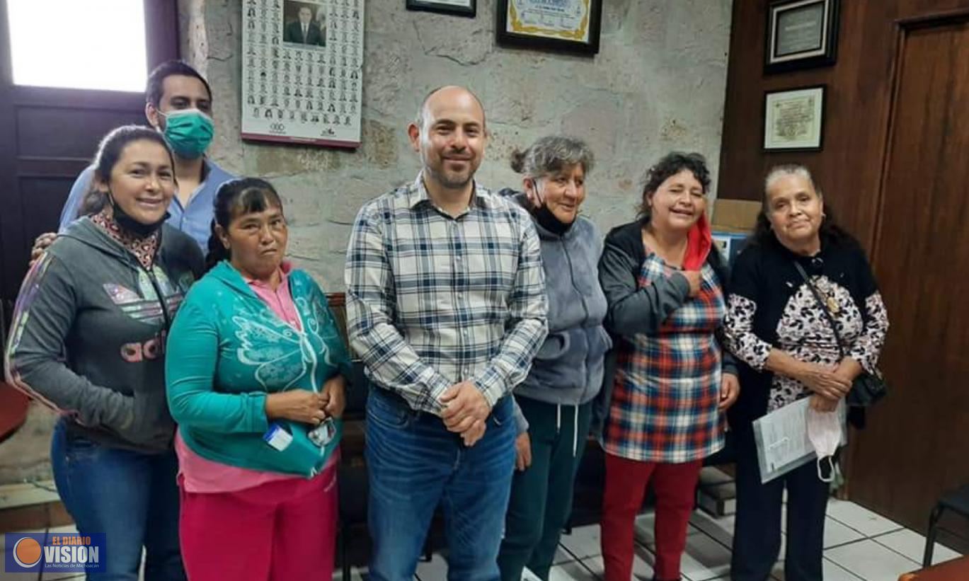 Eric Gaona, se reunió con beneficiario del programa “Regalando Sonrisas”