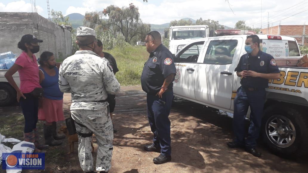 Protección Civil y Bomberos de Morelia, atiende afectaciones por el dren San Juanito Itzícuaro 