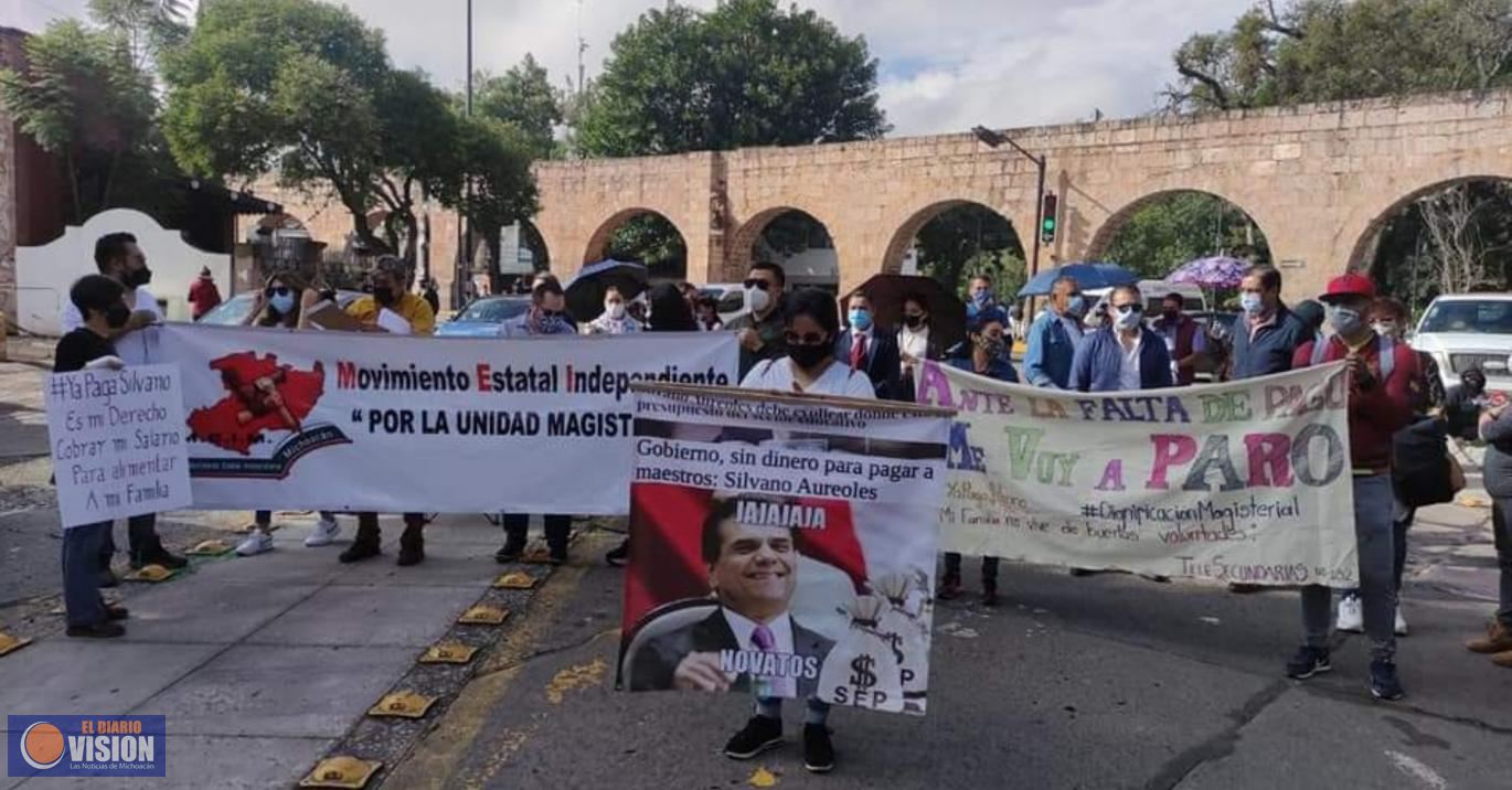 Integrantes del SUTCECyTEM se manifiestan en Secretaría de Finanzas, demandan pagos pendientes