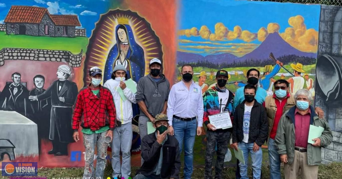 Luis Felipe León Balbanera, inaugura mural representativo del fuerte de Xaujilla 