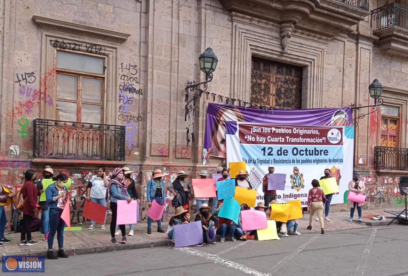 Indígenas, bloquean avenida Madero de Morelia