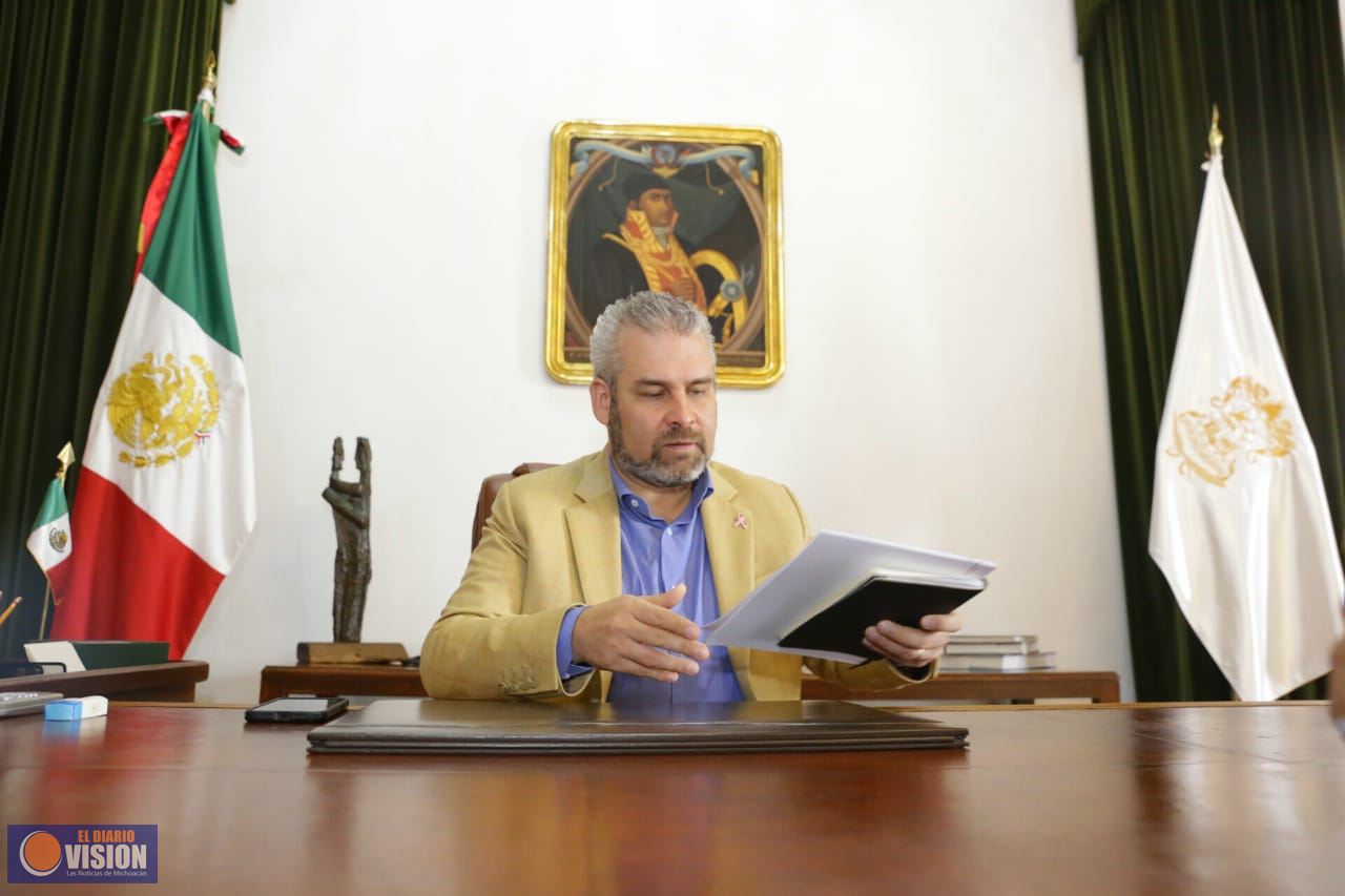 Reanuda Bedolla pago de salarios al  magisterio y comienza a saldar adeudos