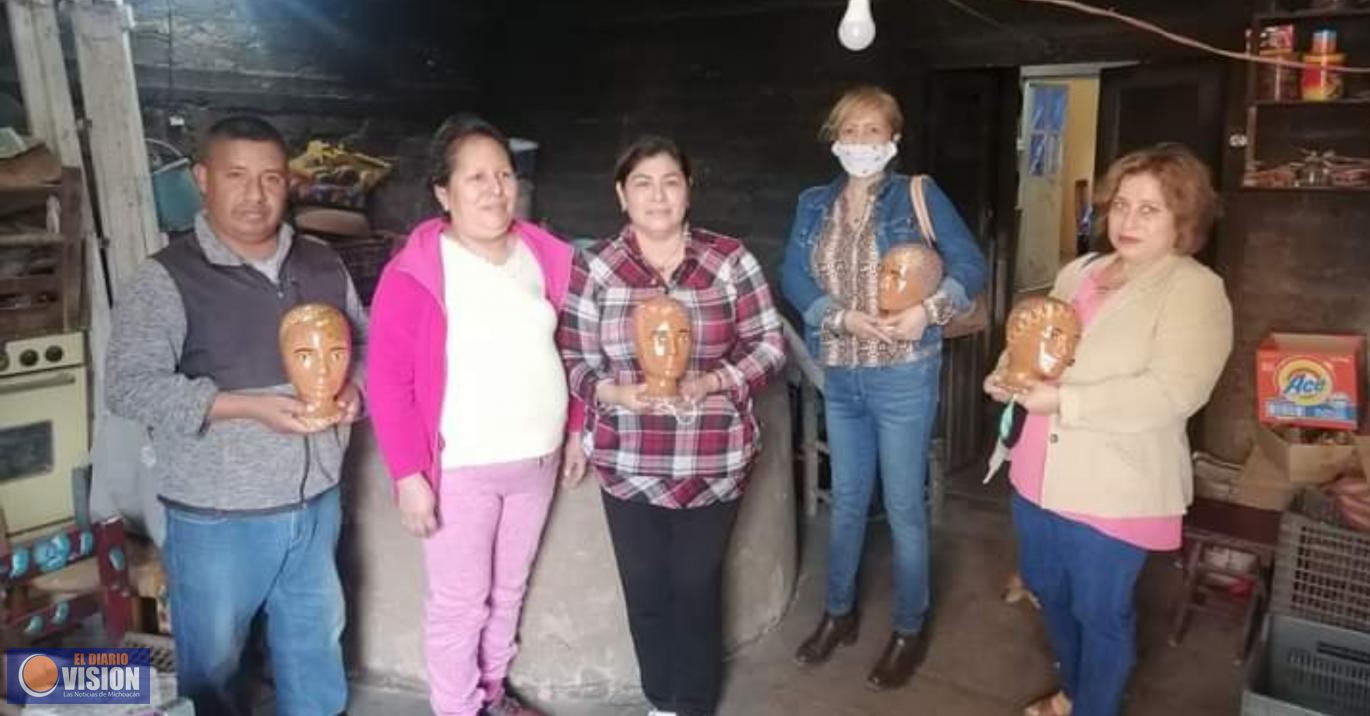 Fundación Uniendo brazos, apoya a mujeres con cáncer en Capula 