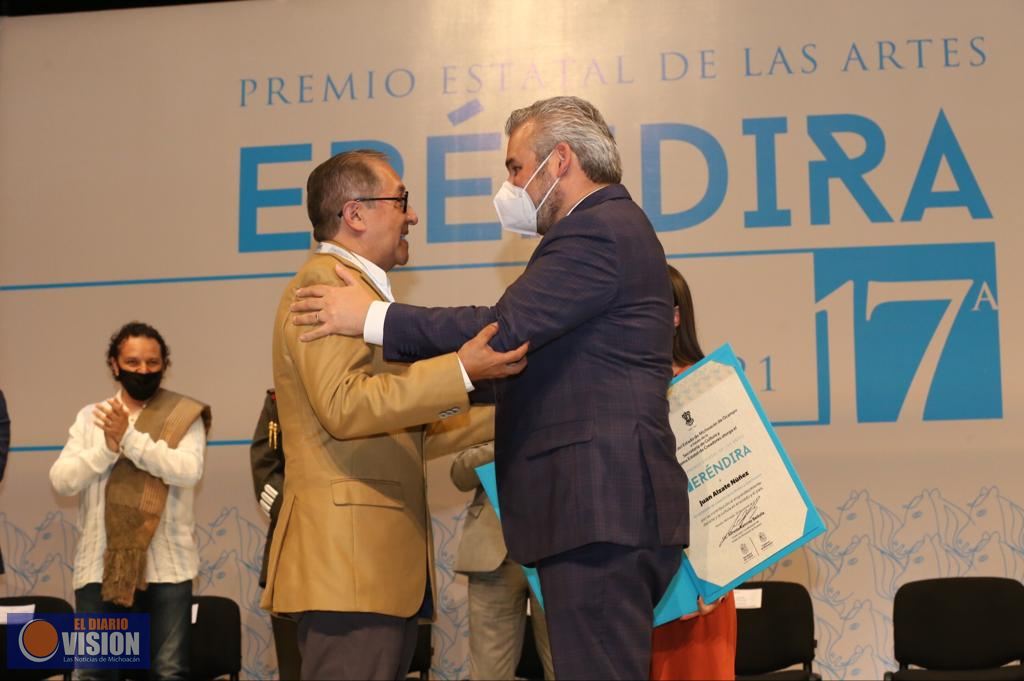 Entrega Gobernador el  Premio Estatal de las Artes Eréndira 2021