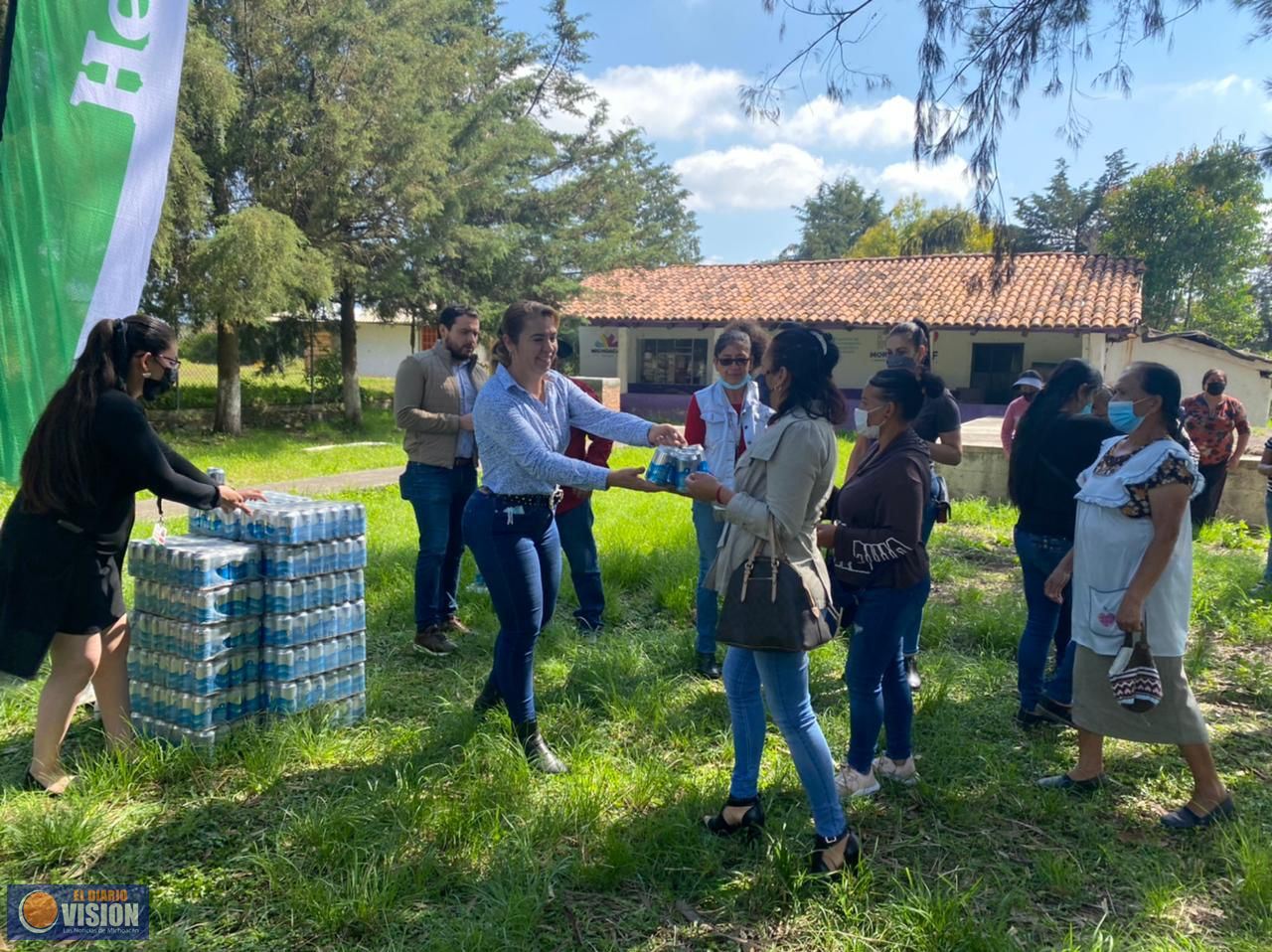 Ayuntamiento de Morelia otorga apoyos a comunidad de Tirio