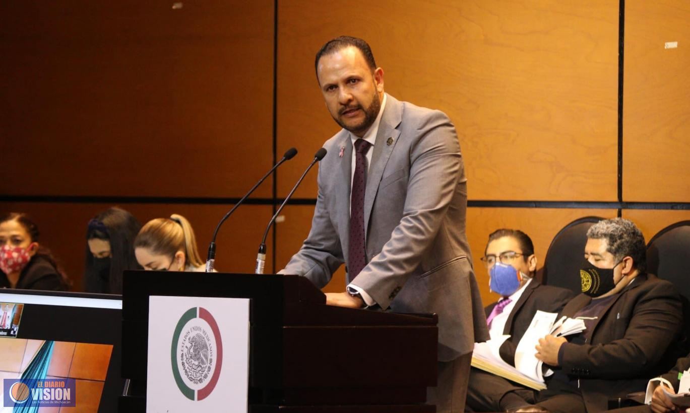 Se debe permitir la participación de empresas privadas en Pemex para deuda: Mauricio Prieto