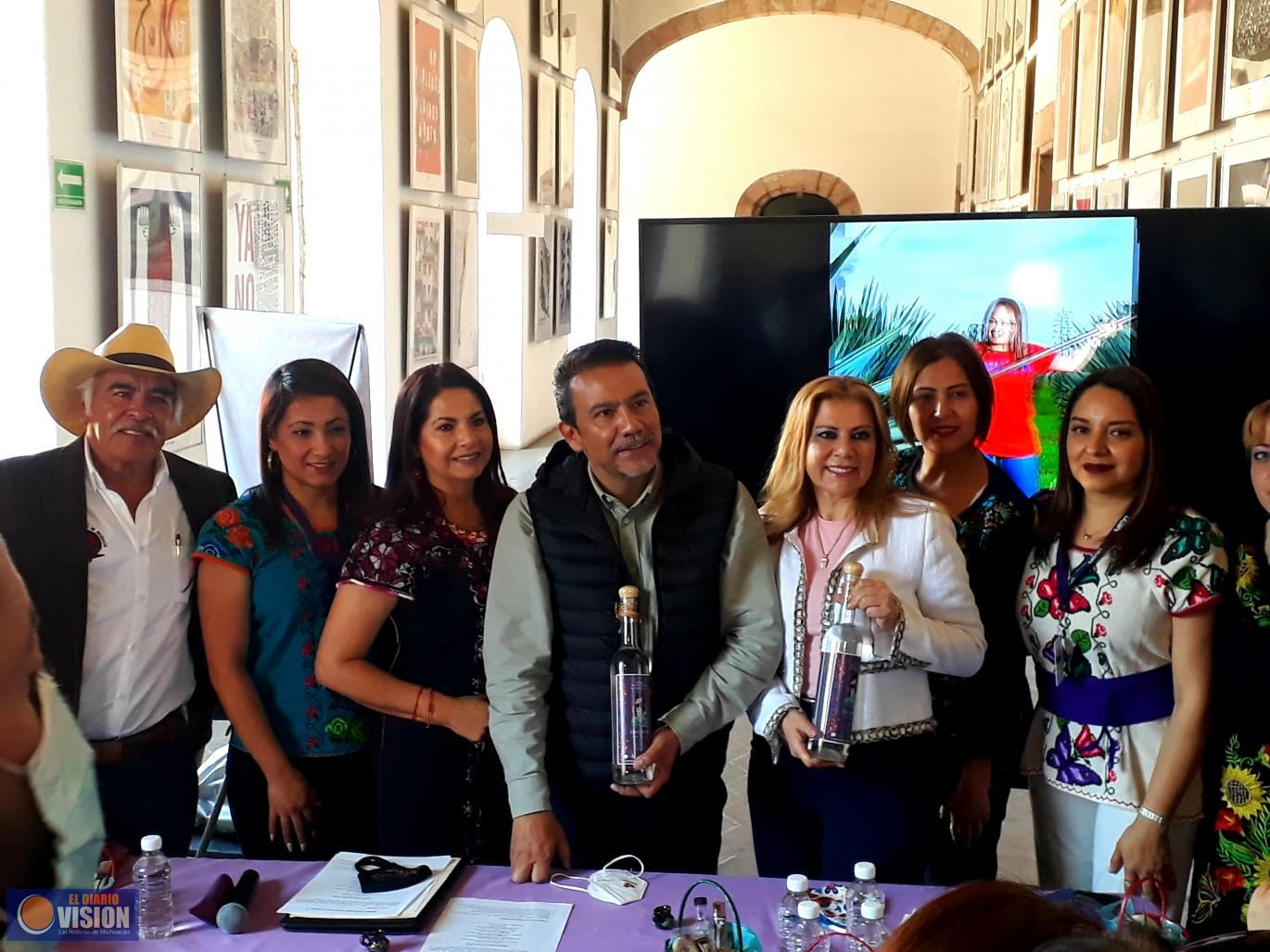 Mujeres productoras de mezcal, presentan su marca para posicionarse en el mercado 