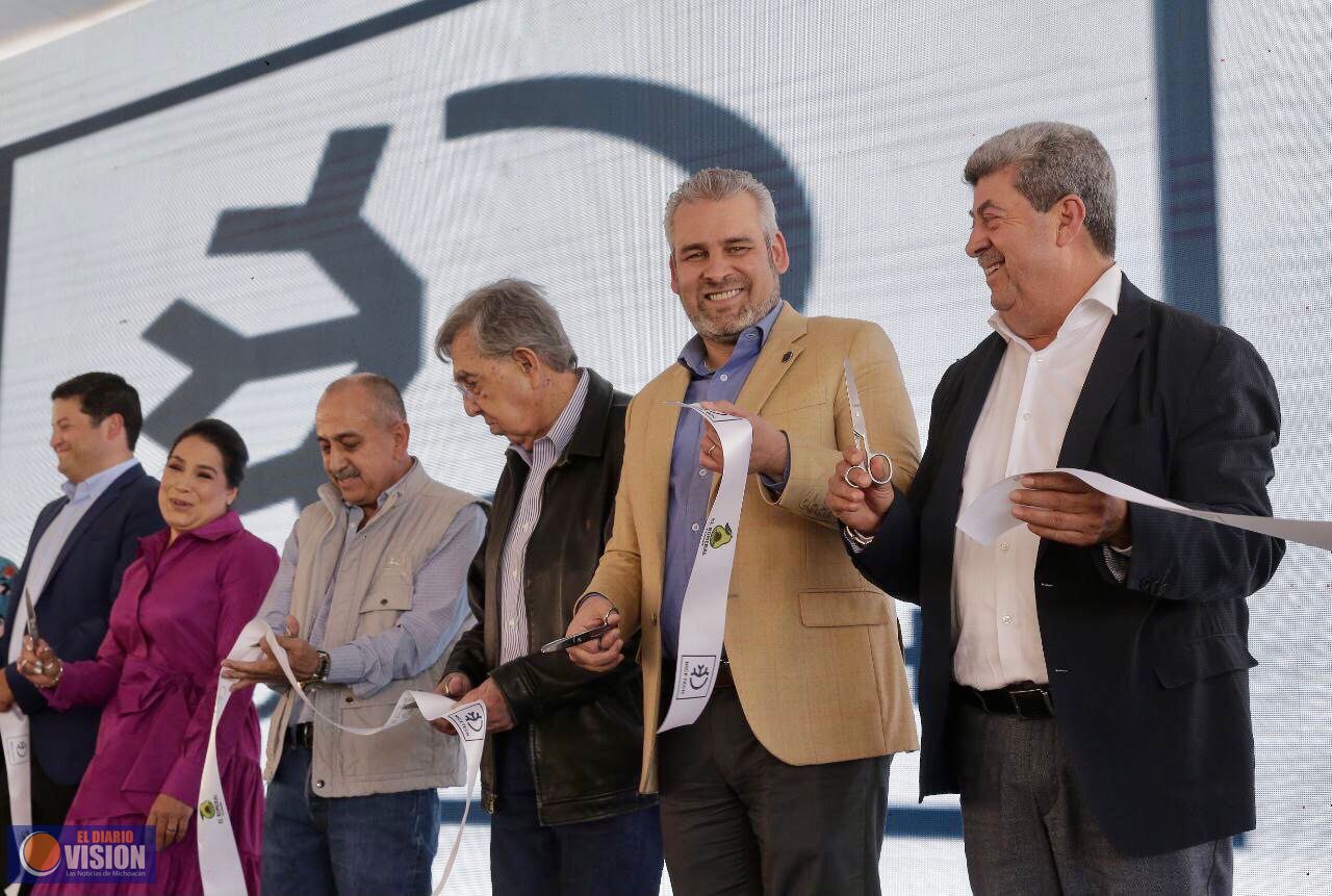 Reconoce Bedolla desarrollo agroexportador de aguacate en Michoacán
