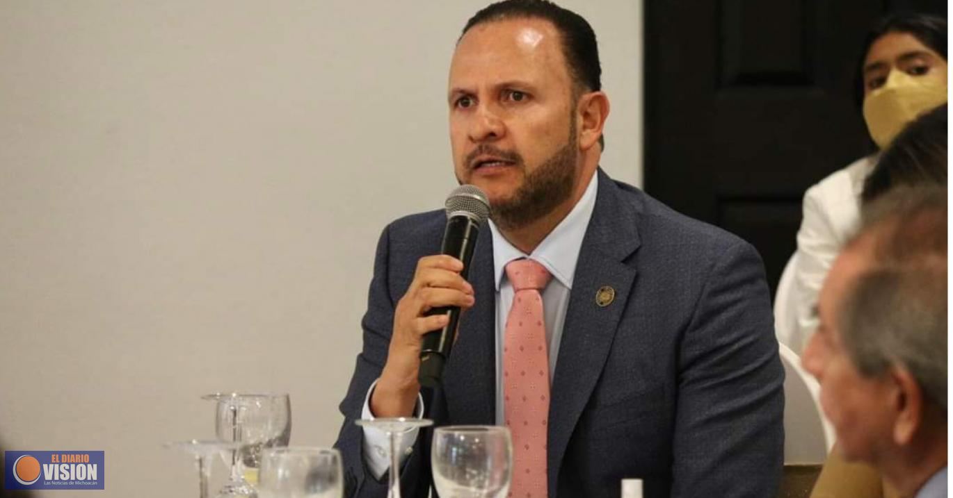 Mauricio Prieto, asistió a la reunión entre la Comisión de Turismo y el Secretario Miguel Torruco