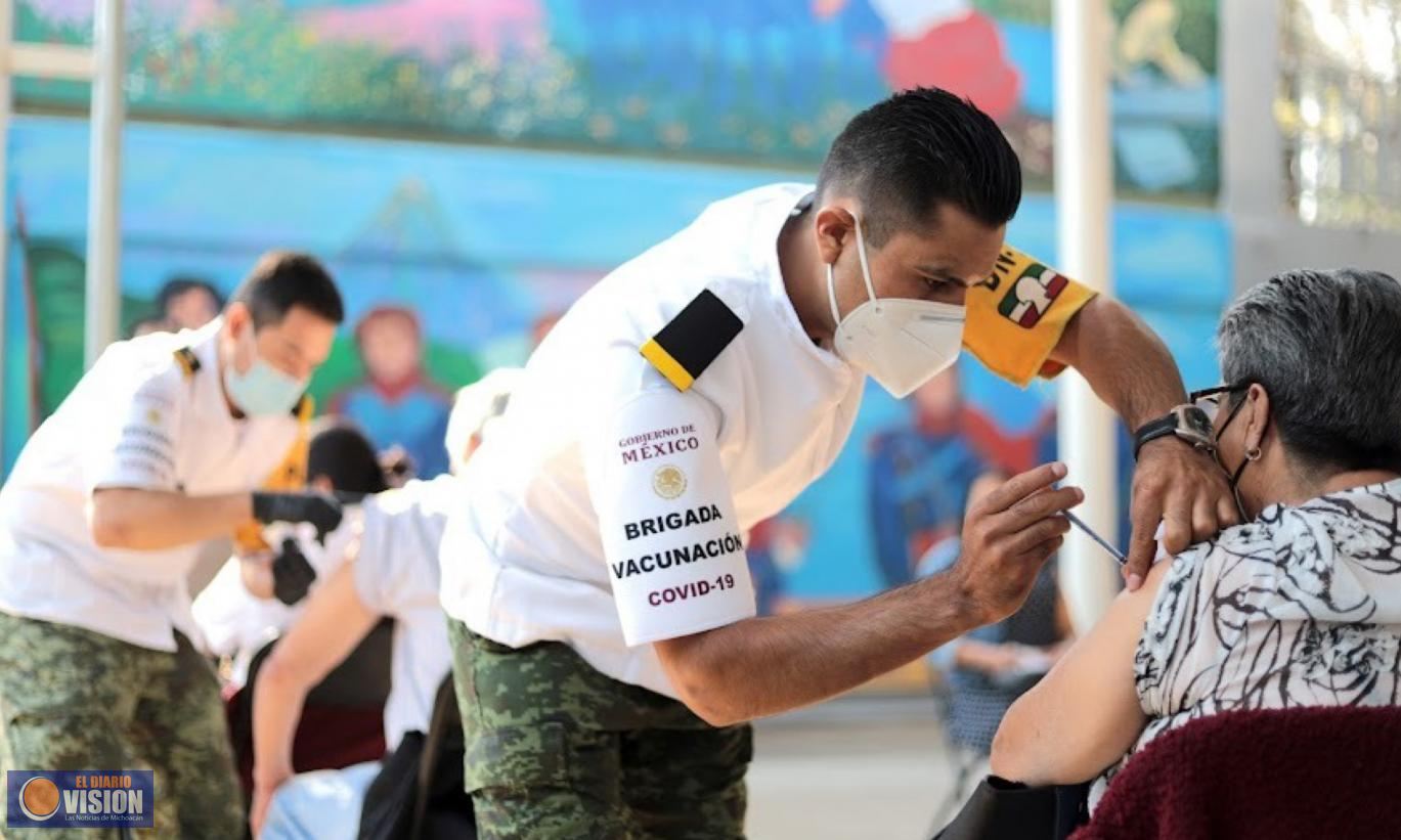 Listas 200 mil dosis para vacunar a menores de 15 a 17 años en Michoacán