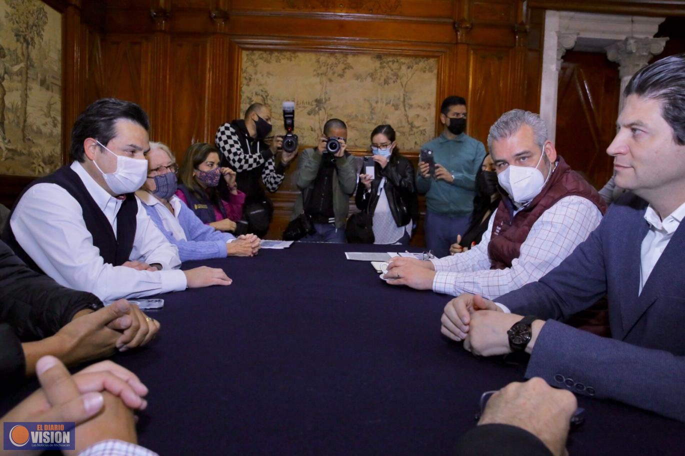 Acuerdan Bedolla y Zoe Robledo integrar equipo técnico para trasladar oficinas del IMSS a Morelia