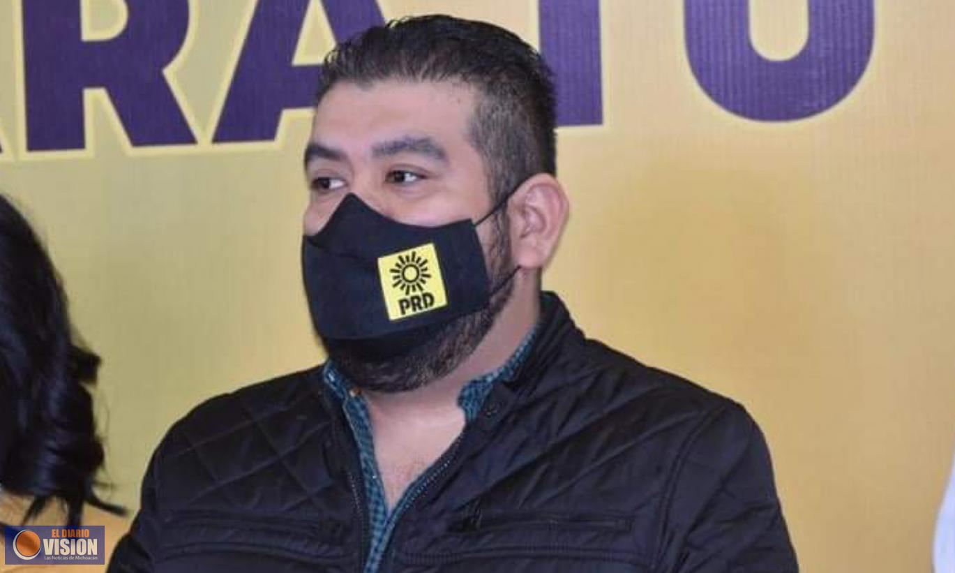 Los integrantes y legisladores del PRD dicen no al reemplacamiento en Michoacán: Paco Huacus 