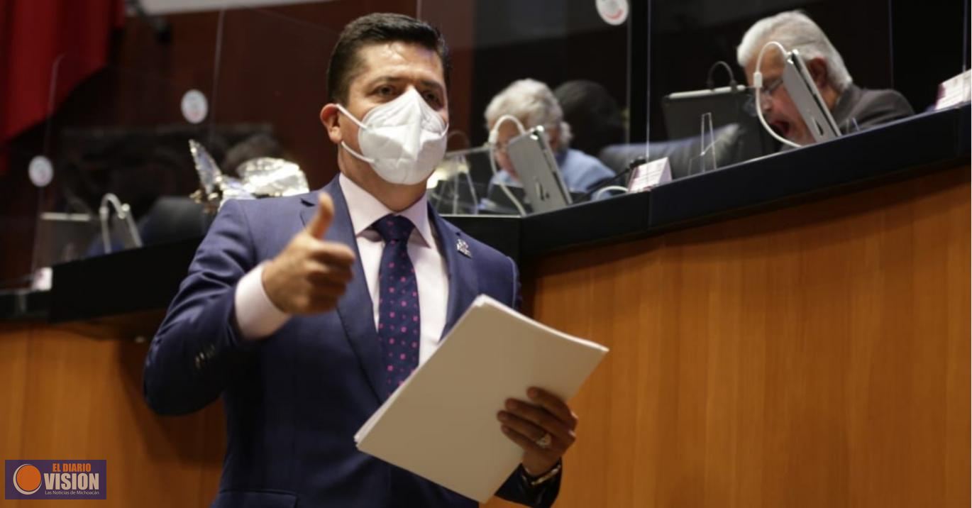 Senado aprueba iniciativa de Antonio García; logra paridad de género en legislación turística