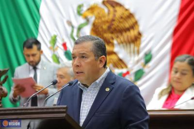 Barragán presenta iniciativa para garantizar seguros de vida dignos a policías de Michoacán