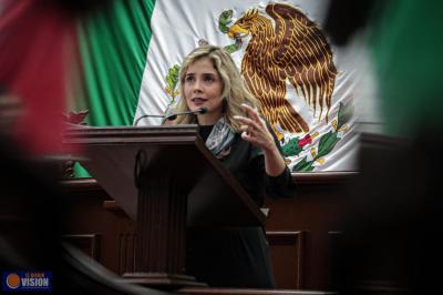 Brissa Arroyo presenta iniciativa para ubicar en el marco legal la violencia obstétrica