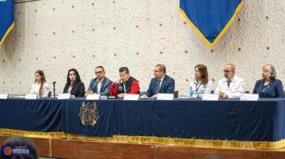 Lleven el humanismo a las clínicas y hospitales, secretario Académico ante estudiantes Pregrado 