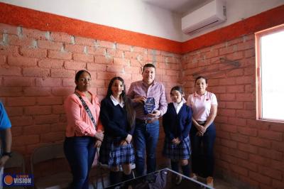 Vicente Gómez redobla el trabajo en territorio en el distrito XIX