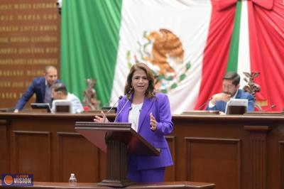 Fabiola Alanís presenta iniciativa de reforma electoral para Michoacán
