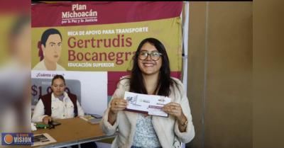 Con apoyo de la federación, más de 840 mil estudiantes reciben becas: SEE
