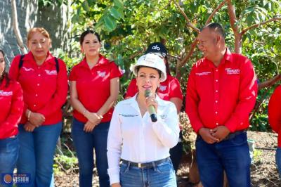 Arranca Graciela Hernández Arreola rehabilitación de la calle principal en la comunidad del Pinal