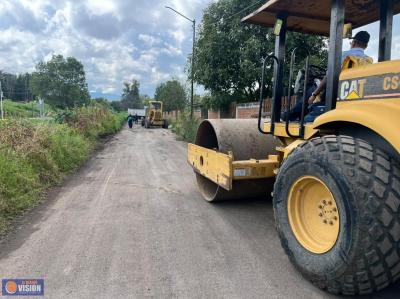 Gobierno de Morelia atiende camino junto a las canchas de Policía y Tránsito