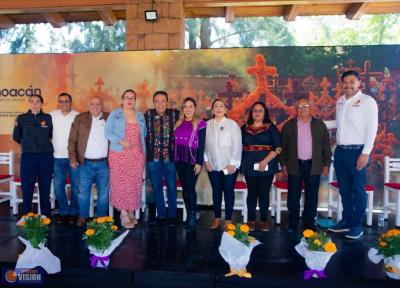 Dayana Pérez Mendoza fortalece las tradiciones